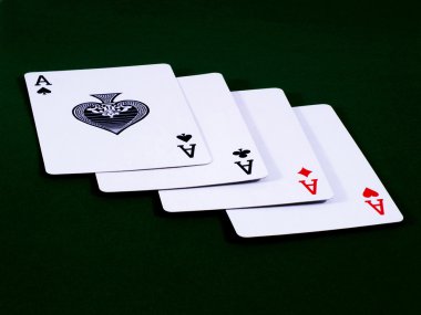 Dört as 3