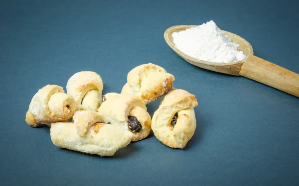 Crescent rolls with jam — Stock Photo, Image