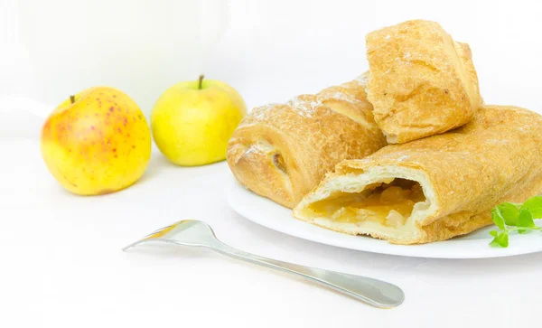 Apple strudel — Stock Photo, Image