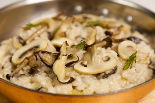 Risotto with mushrooms — Stock Photo, Image