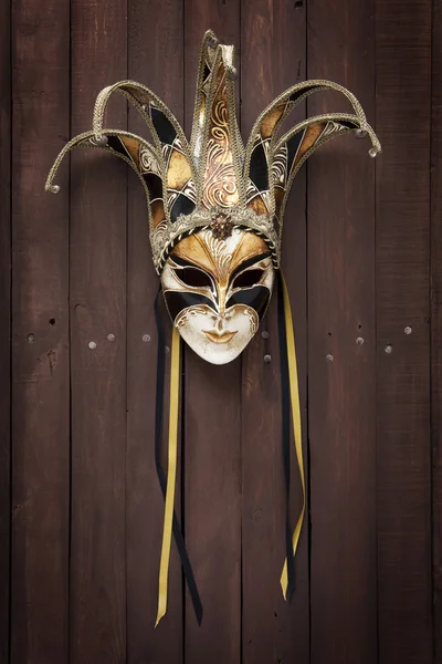 Венецианская маска с лентами — стоковое фото