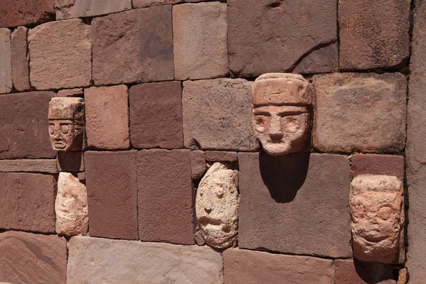 Памятники Тиванаку — стоковое фото