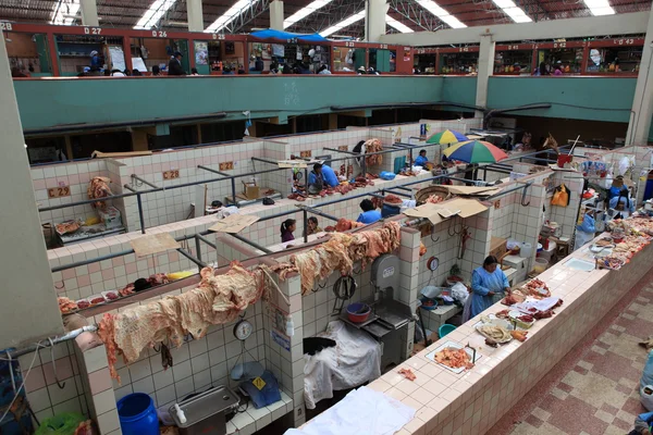 Salões de mercado em Puno peru — Fotografia de Stock