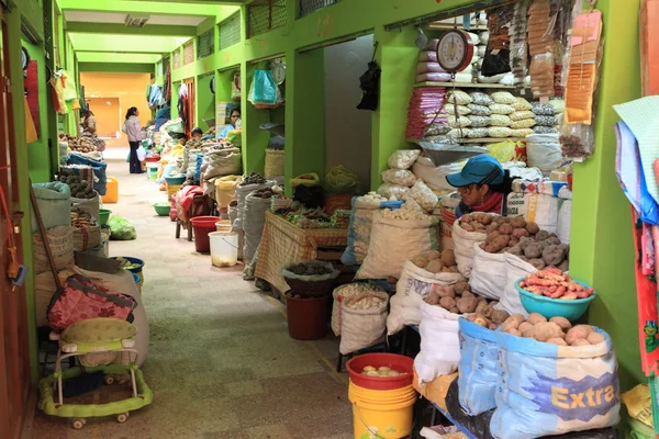 Salas de mercado en Puno perú — Foto de Stock