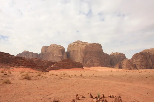 El ron wadi del desierto en Jordania — Foto de Stock