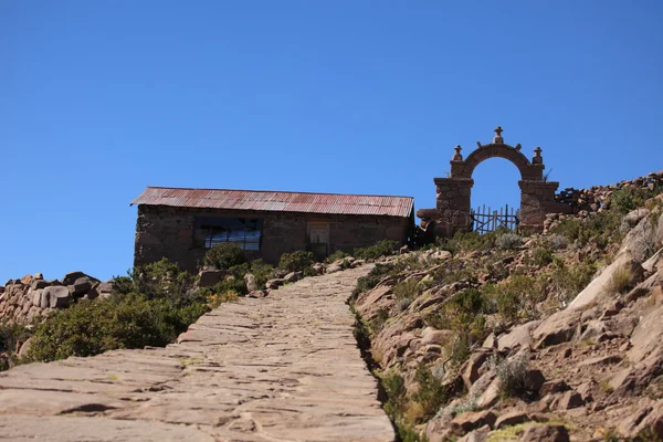 Poorten op eiland taquile het Titicacameer — Stockfoto