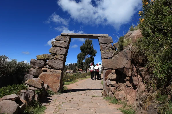 Archways em Ilha Taquile Lago Titicaca — Fotografia de Stock