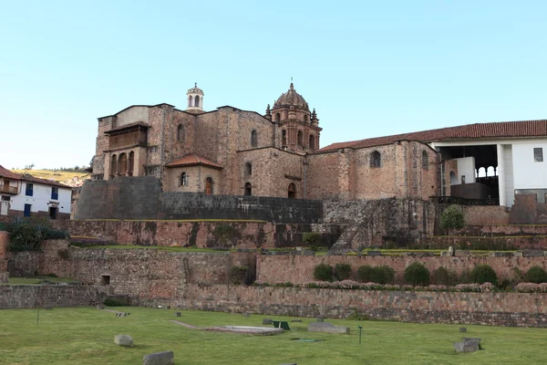 寺庙和教堂在秘鲁库斯科 — 图库照片