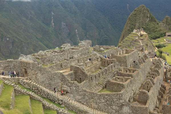 Machu Picchu a rejtett inka város a felhők — Stock Fotó