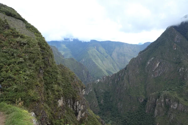 Machu Picchu miasto Inków w chmurach — Zdjęcie stockowe