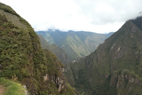 Machu Picchu, město Inků v oblacích — Stock fotografie