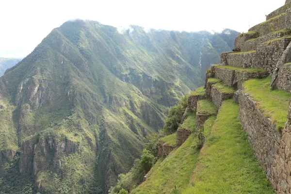 Machu Picchu la città Inca tra le nuvole — Foto Stock