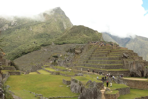 Machu picchu la ciudad inca escondida en los andes — Foto de Stock