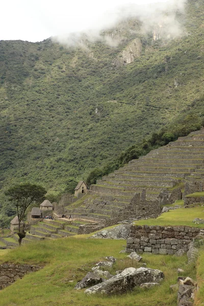 Machu picchu la ciudad inca escondida en los andes — Foto de Stock