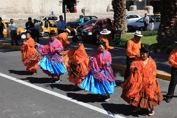 Traditionel Dancing Group in Arequipa Peru — Stock Photo, Image