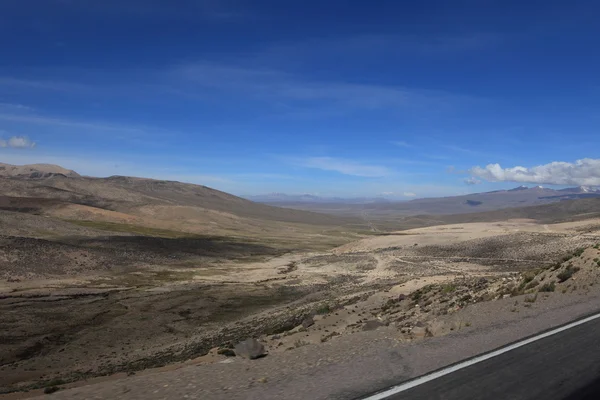 在秘鲁的安第斯山脉景观 — 图库照片