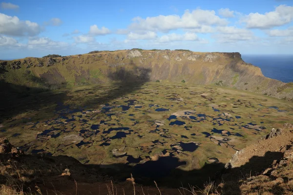 Paskalya Adası yanardağ krateri rano kau — Stok fotoğraf