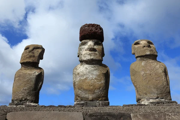 Moais en Isla de Pascua — Foto de Stock