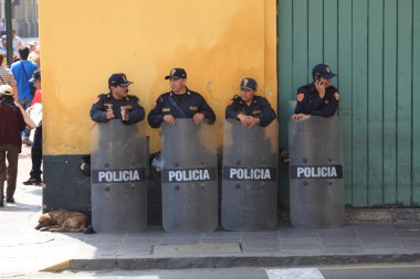 Peru polis