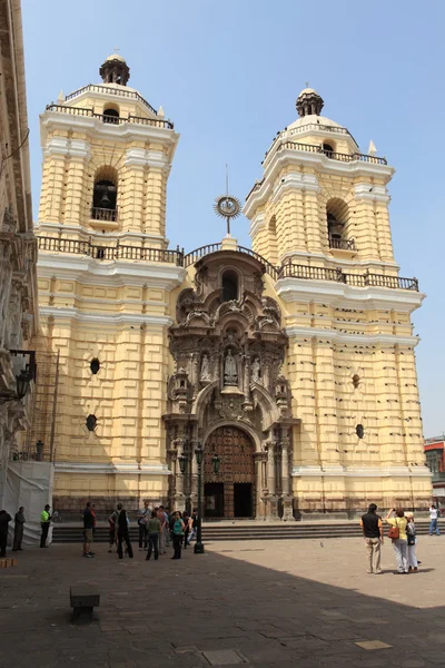 Kiliseler ve lima — Stok fotoğraf