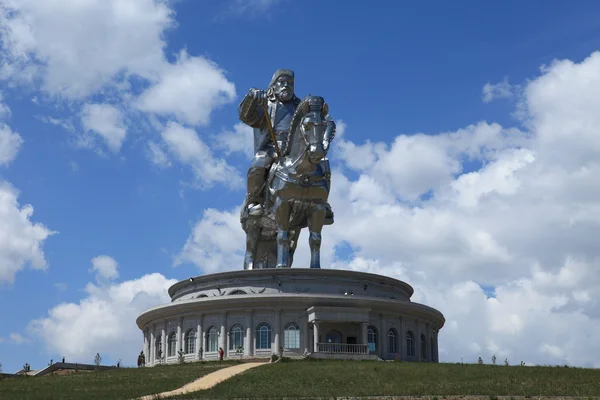 Genghis khan monumento em zonjin boldog — Fotografia de Stock