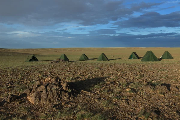 Zeltlager in der mongolischen Steppe — Stockfoto