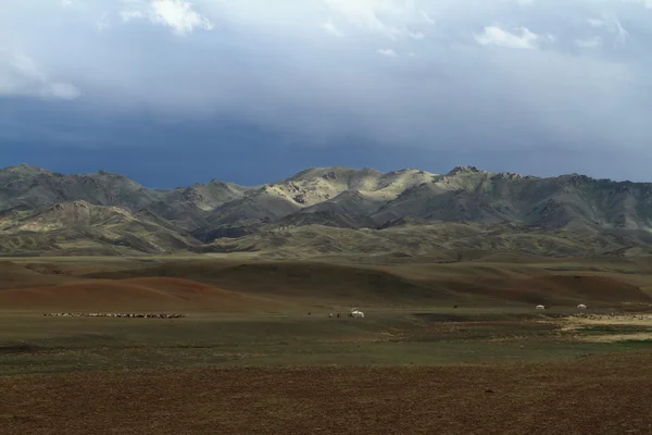 A mongol táj esős évszak — Stock Fotó
