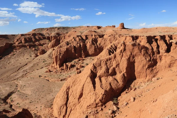 El acantilado ardiente de bayanzag en el desierto de gobi mongolia — Foto de Stock