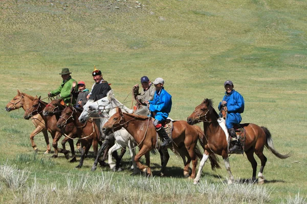 Mongoliska ryttare tillbaka — Stockfoto