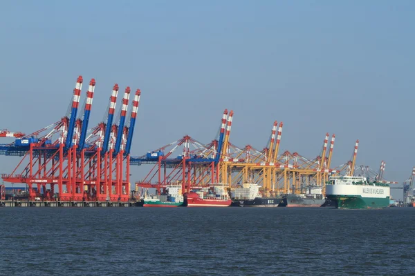 Crane hamnstaden bremerhaven Tyskland — Stockfoto