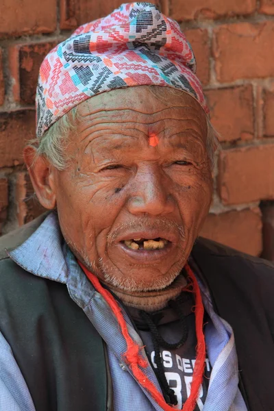 Alter mann aus nepal — Stockfoto