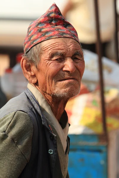 Männlicher Senior bei Nepal — Stockfoto