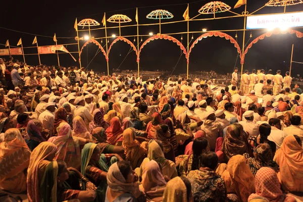 神圣的印度教仪式在瓦拉纳西 — 图库照片