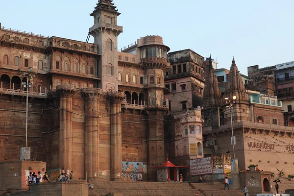 Los Santos Ghats de Varanasi en la India —  Fotos de Stock