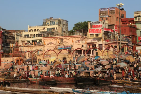 Sfintele Ghats din Varanasi în India — Fotografie, imagine de stoc