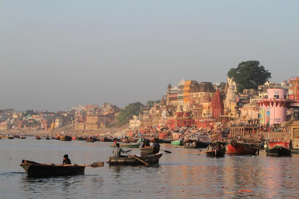 Ghaty w varanasi w Indiach — Zdjęcie stockowe