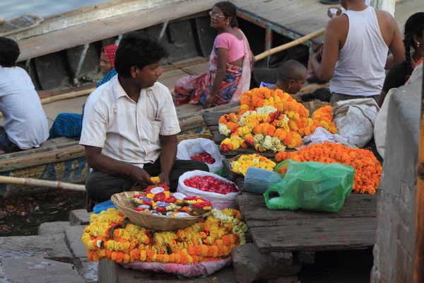 Sprzedający kwiat Indii — Zdjęcie stockowe