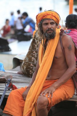 Hindistan'da kutsal sadhu
