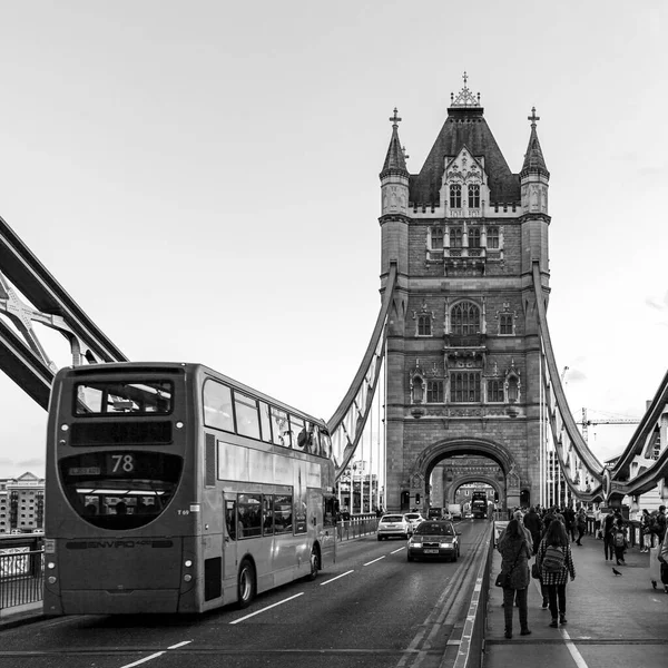 Tower Bridge London England April 2014 — Foto Stock