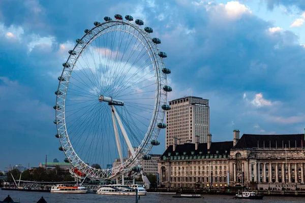 Ferris Wheel Golden Eye London April 2014 — Stock Photo, Image