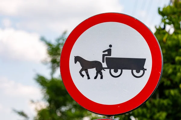 Varningsskylt Häst Och Vagn — Stockfoto