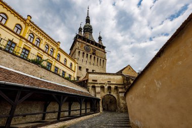 Transilvanya 'nın tarihi Sighisoara kenti Romanya