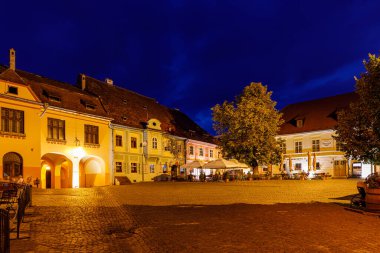 Transilvanya 'nın tarihi Sighisoara kenti Romanya