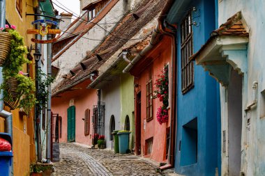 Transilvanya 'nın tarihi Sighisoara kenti Romanya