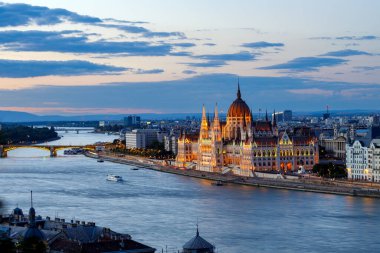 Budapeşte 'deki Macar Parlamento Binası