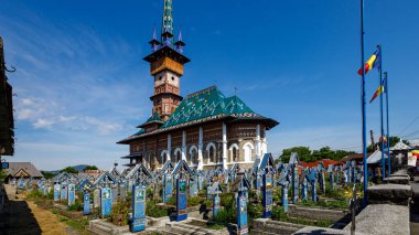 Romanya Maramures 'daki mutlu sapanta mezarlığı