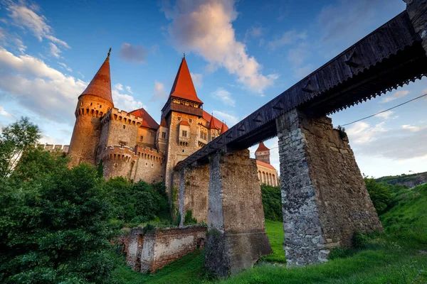 Corvin Castle n Hunedoara n Romania