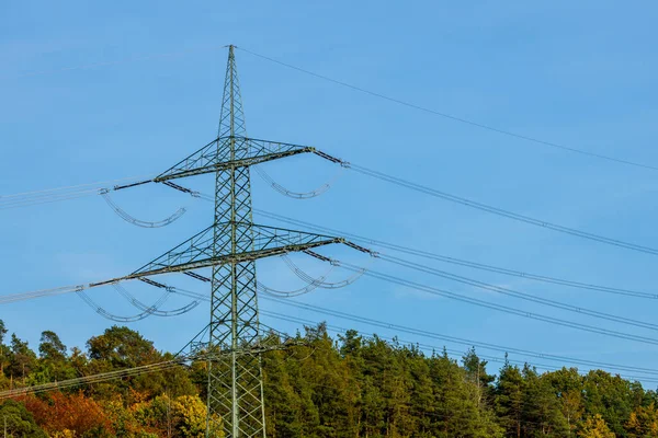 Linhas Eléctricas Pólos Eléctricos Para Fornecimento — Fotografia de Stock