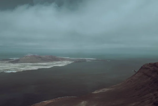 Vue Aérienne Des Falaises Nord Lanzarote Avec Vue Sur Graciosa — Photo