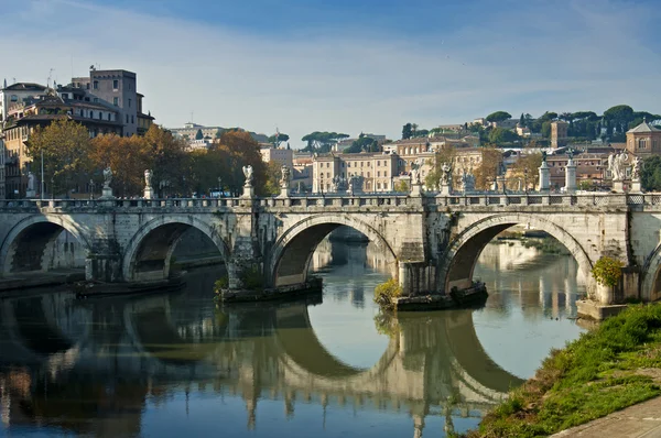Roma'da köprü